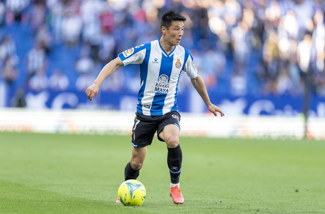 包含西班牙劲旅签下尼日利亚新生代球星的词条