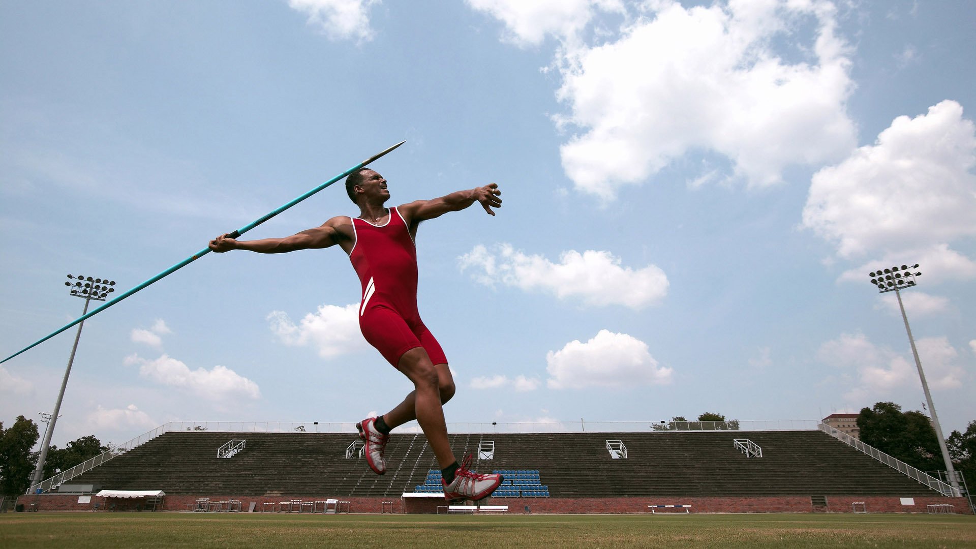 跨界传奇,当克罗地亚险胜巴拉圭的夜晚,C罗在NBA总决赛接管了比赛