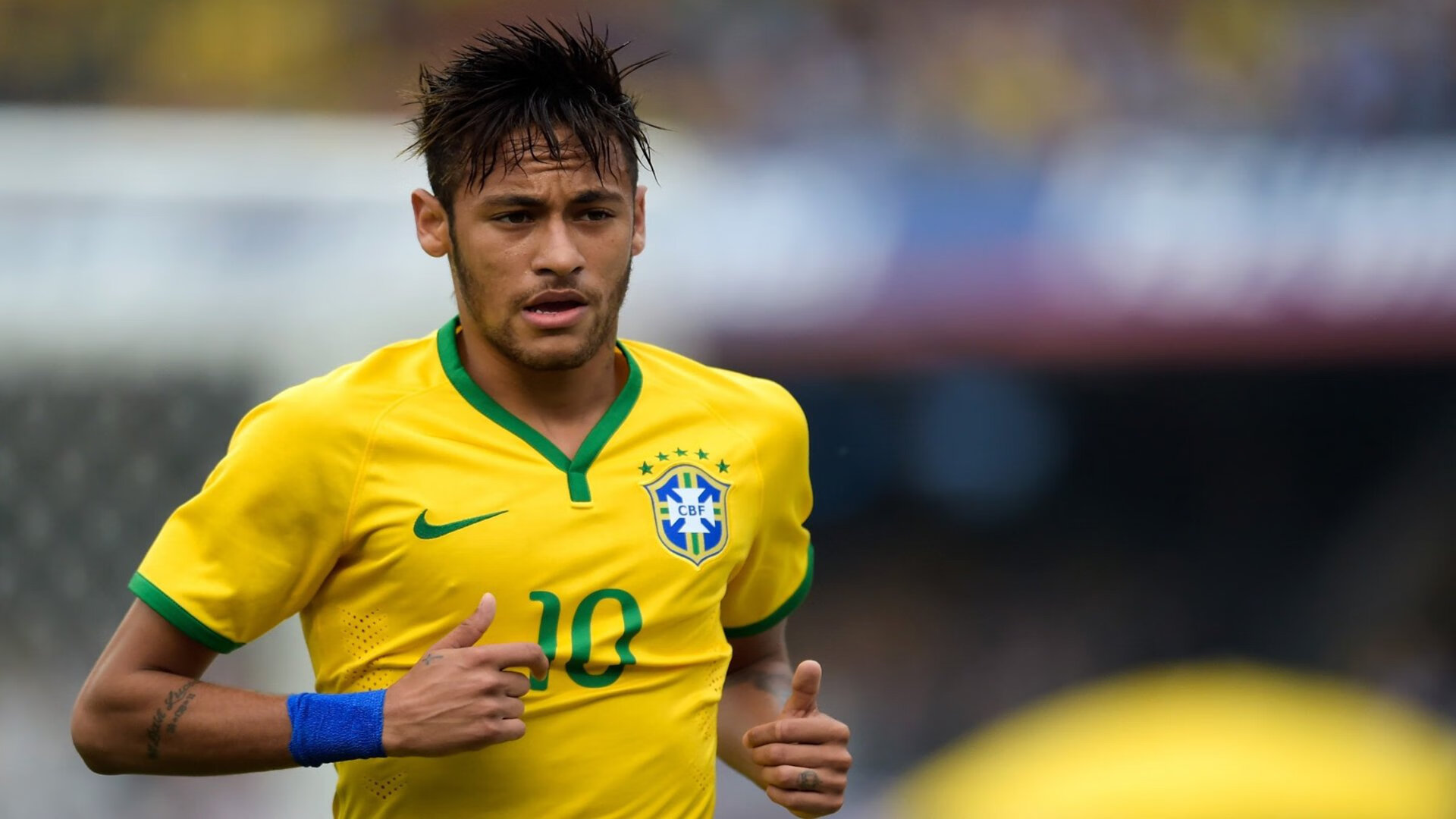 塔图姆之夜，当F1引擎轰鸣遇见数据的全面爆炸